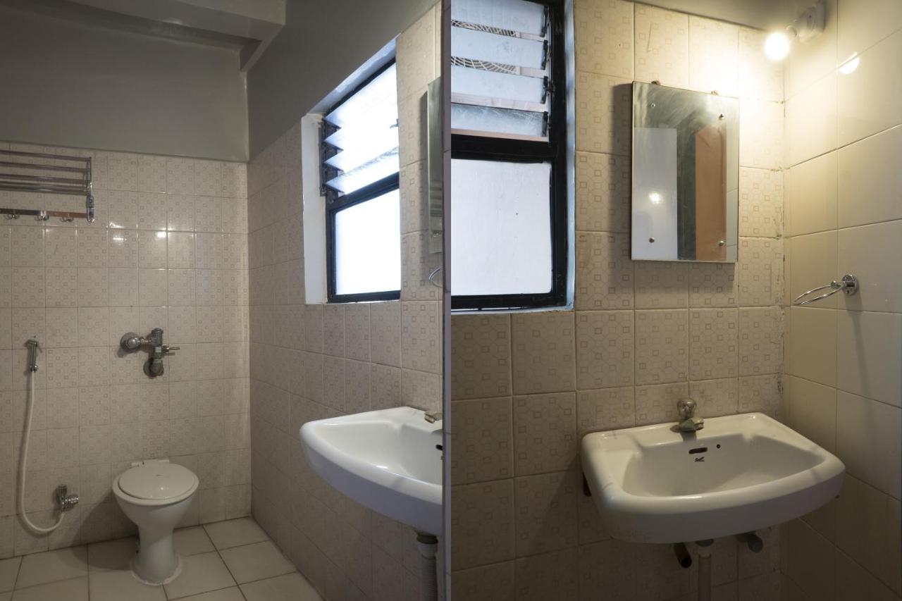 Oyo Flagship 37830 Hotel Aakar International סטרה מראה חיצוני תמונה