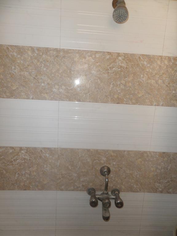 Oyo Flagship 37830 Hotel Aakar International סטרה מראה חיצוני תמונה