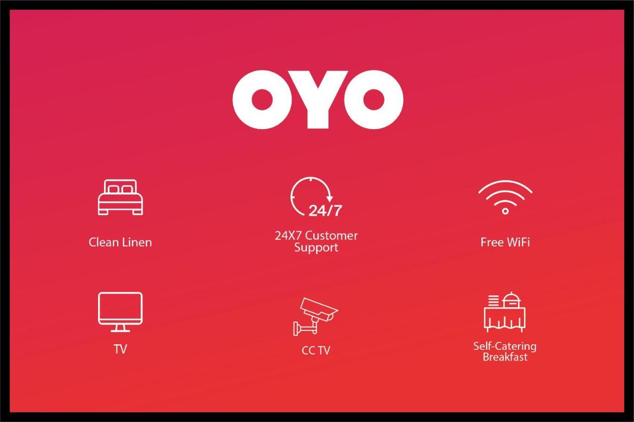 Oyo Flagship 37830 Hotel Aakar International סטרה מראה חיצוני תמונה